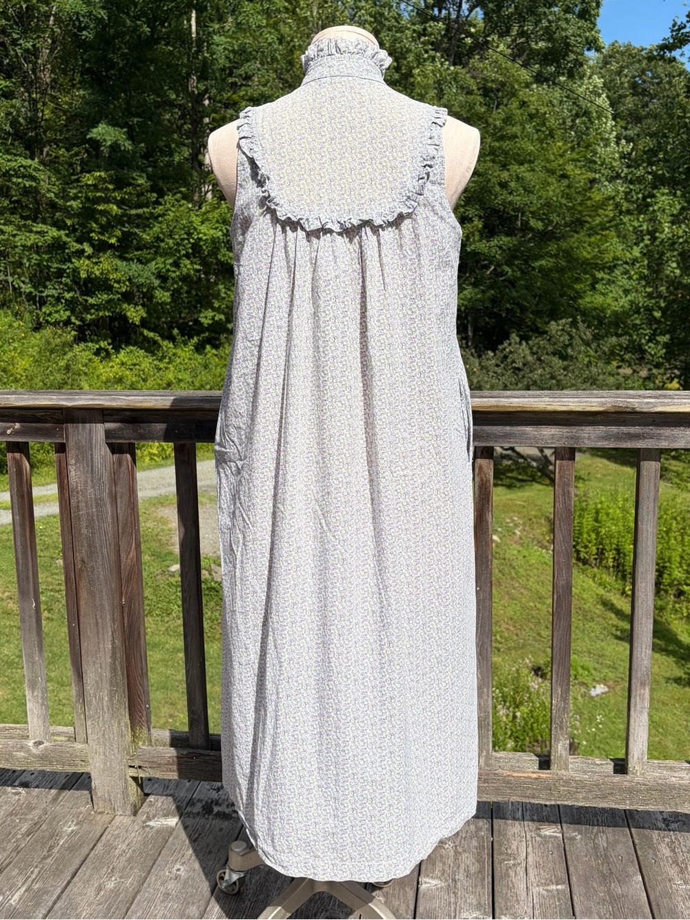 LAURA ASHLEY Vintage 1970s Purple Floral High Neck Sleeveless Midi Dress Size 10 - Picture 3 of 10